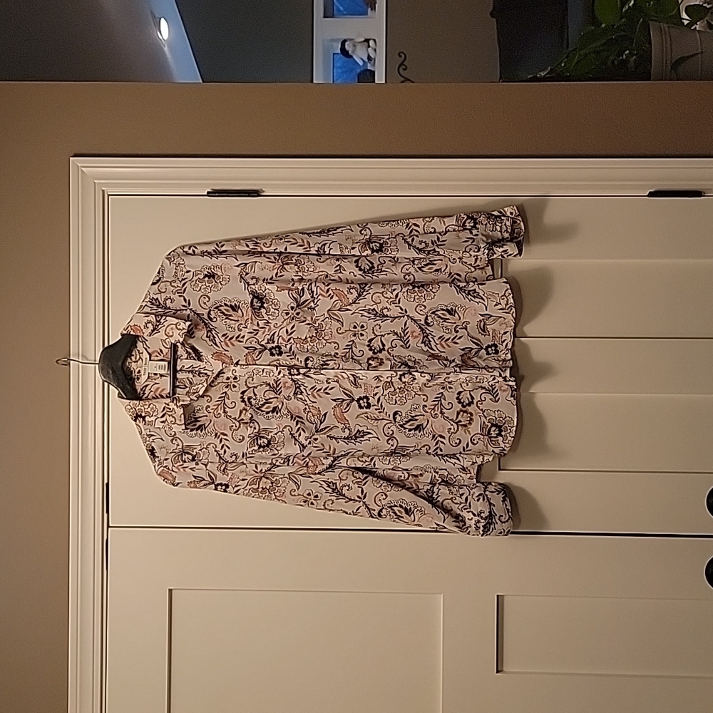 White house black market blouse